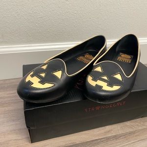 Strange Cvlt though in the dark pumpkin jack-o’-lantern  flats shoes size 8